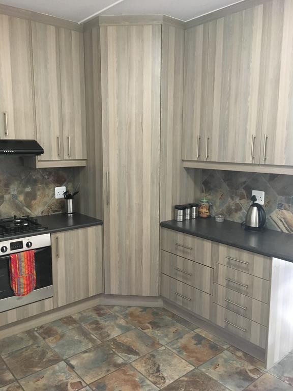 Van Biljon Cottage No Loadshedding Oudtshoorn Εξωτερικό φωτογραφία