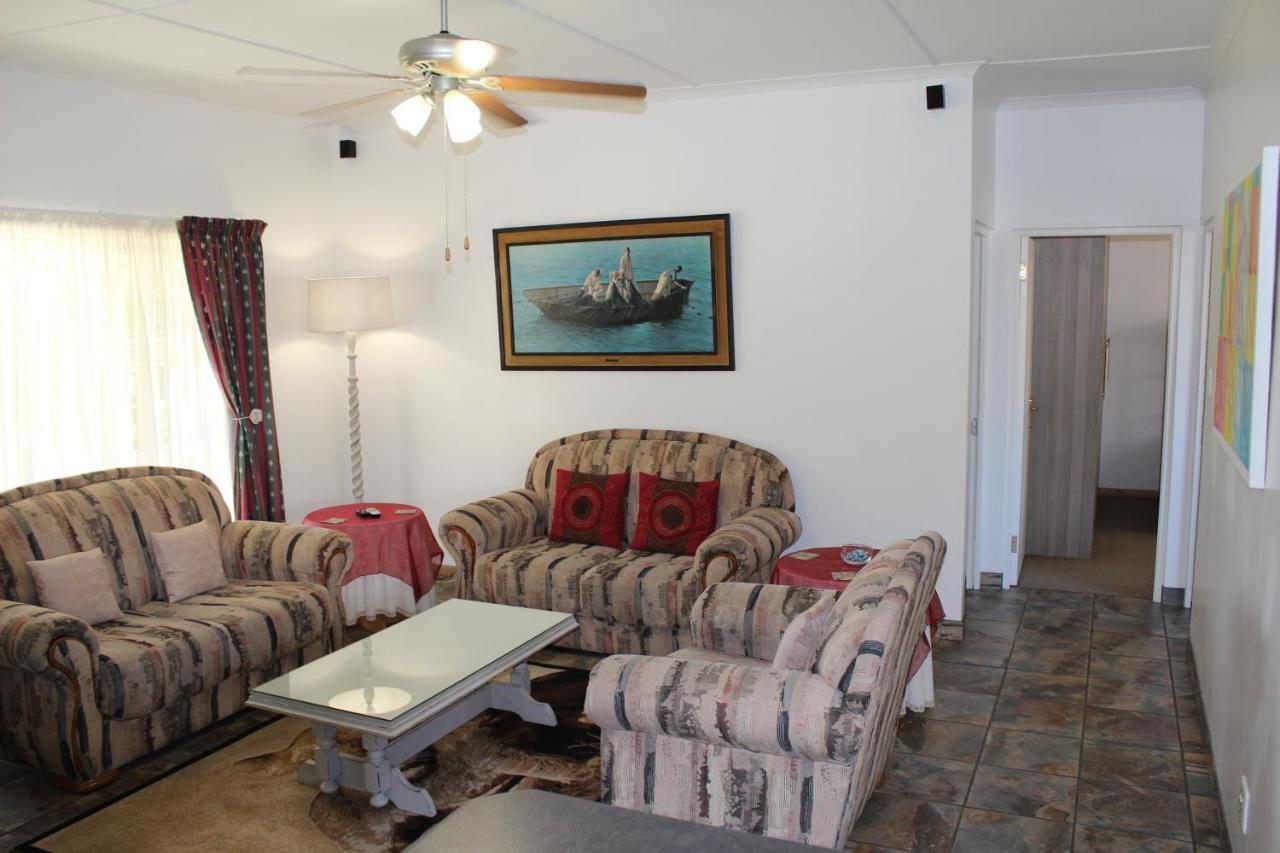 Van Biljon Cottage No Loadshedding Oudtshoorn Εξωτερικό φωτογραφία